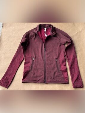 Lululemon Ready To Run Jacket | Star Ruby / Black Satin | Size 6 NWOT
